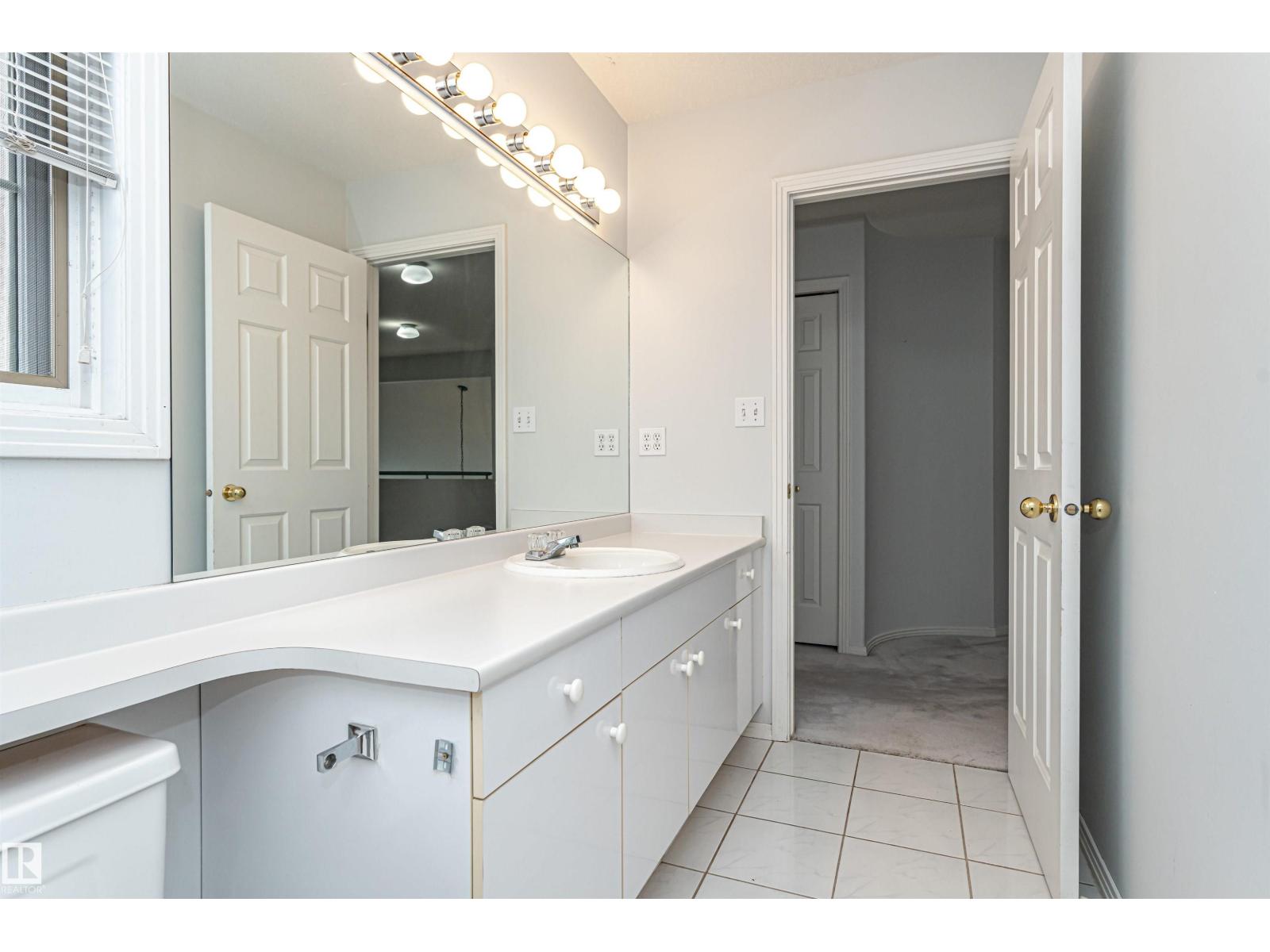 300 FERRIS WY NW - 47