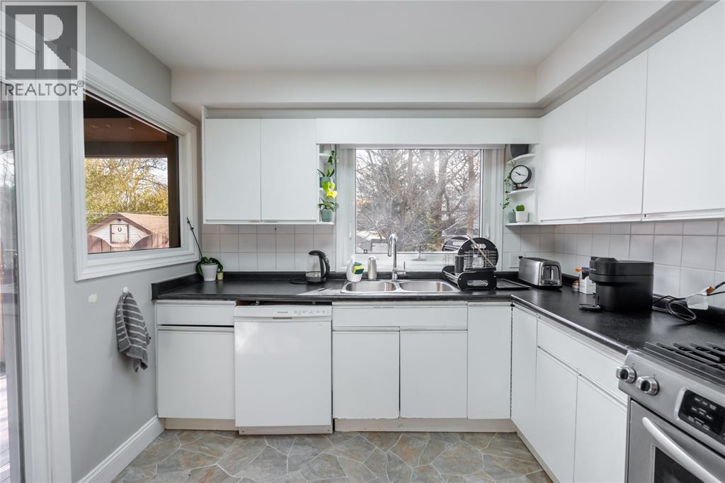 1174 Colborne ROAD - 12