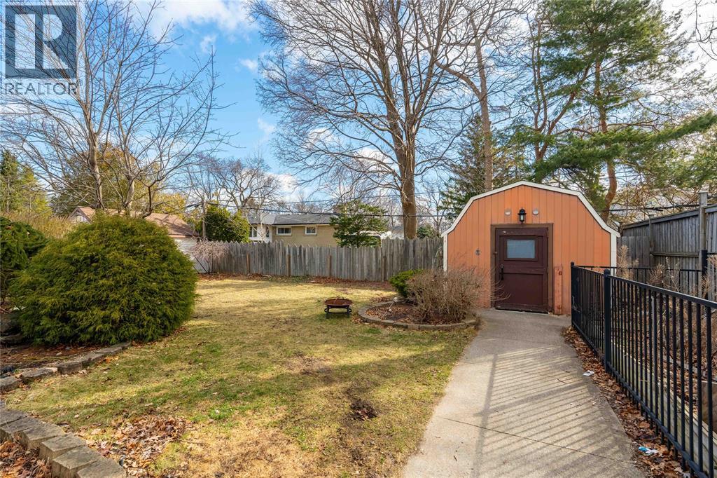 1174 Colborne ROAD - 37