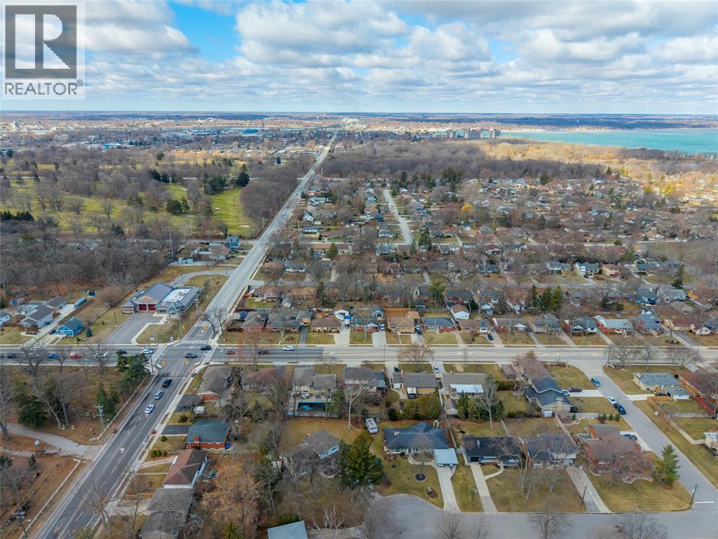 1174 Colborne ROAD - 48