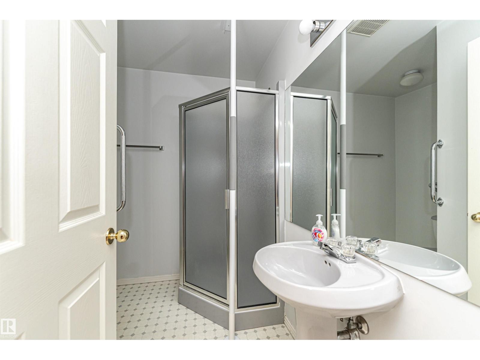 300 FERRIS WY NW - 53