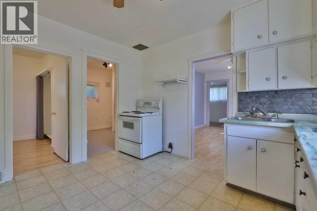 4910 44 Street - 10