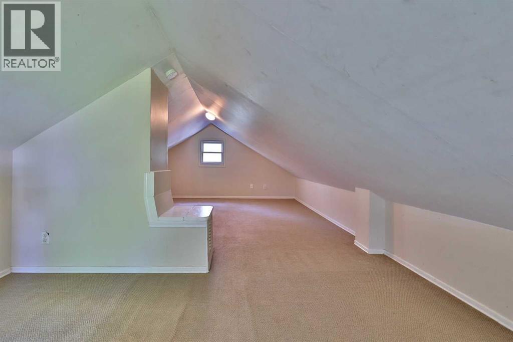 4910 44 Street - 17