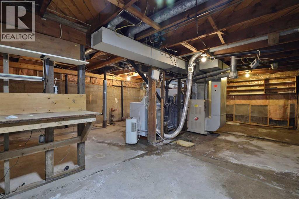 4910 44 Street - 23