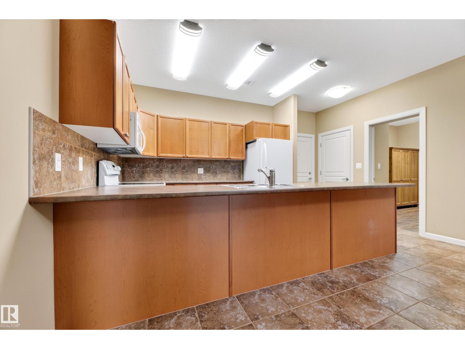 #425 400 PALISADES WY - 12