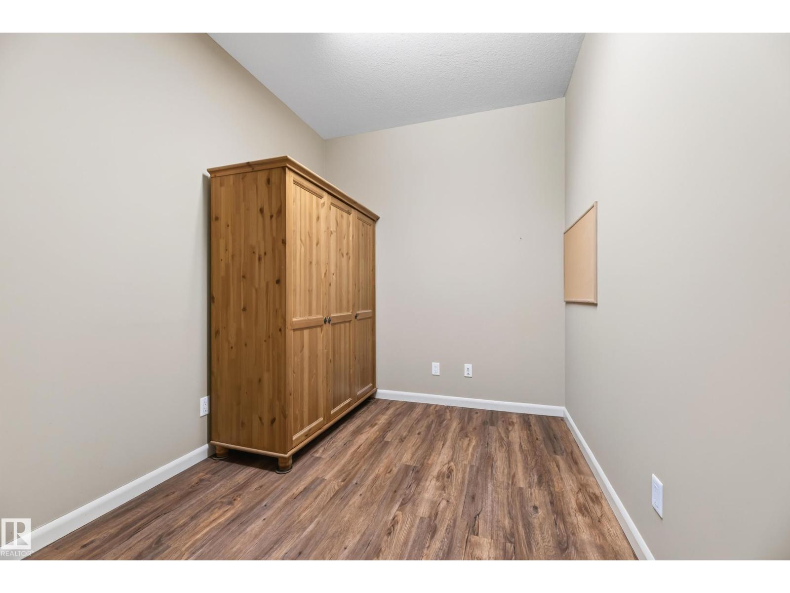 #425 400 PALISADES WY - 27