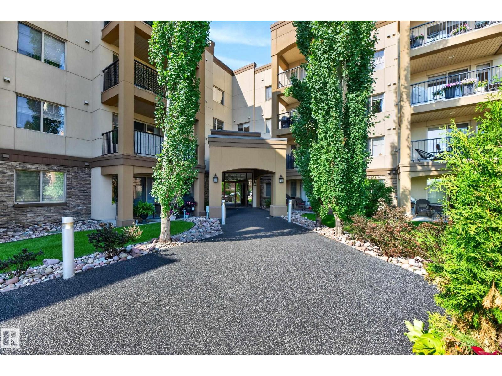 #425 400 PALISADES WY - 3