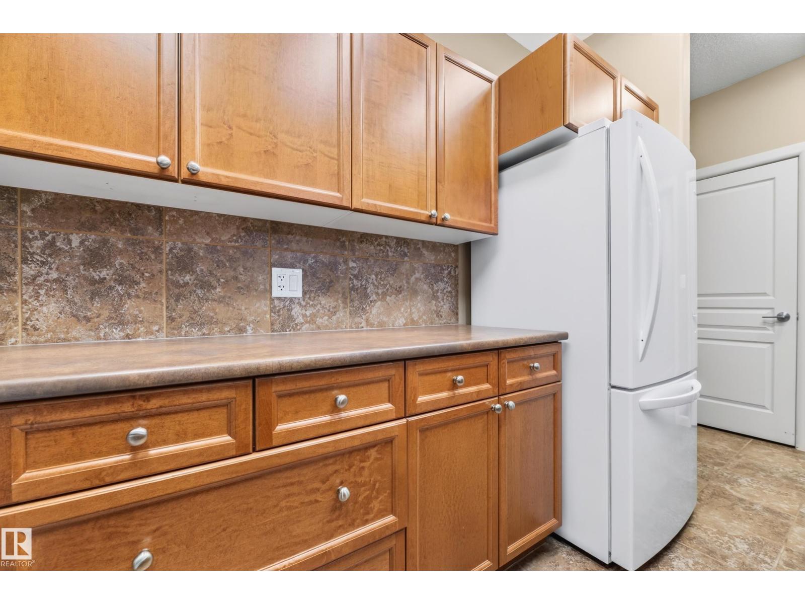 #425 400 PALISADES WY - 9
