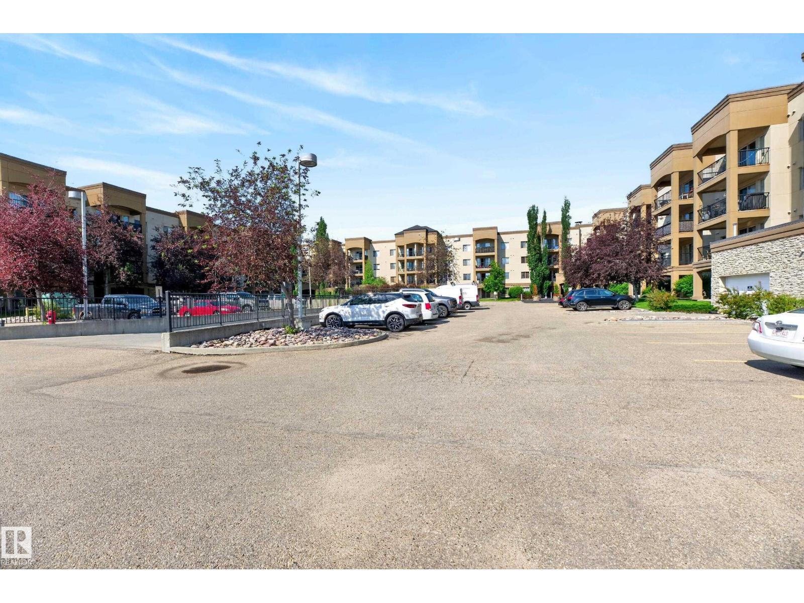 #425 400 PALISADES WY - 49