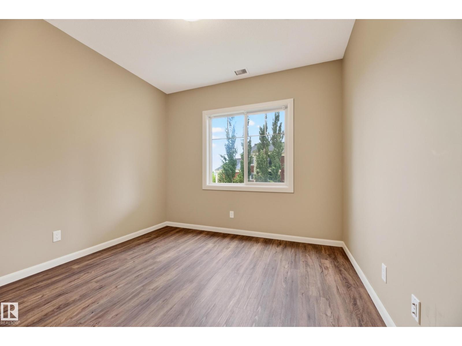 #425 400 PALISADES WY - 23