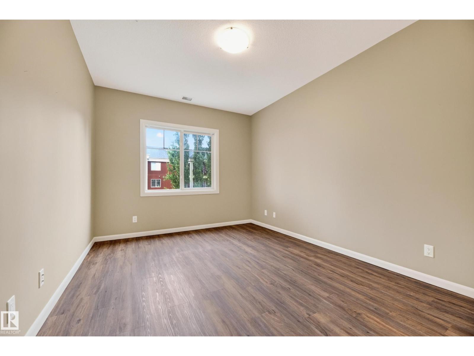 #425 400 PALISADES WY - 18