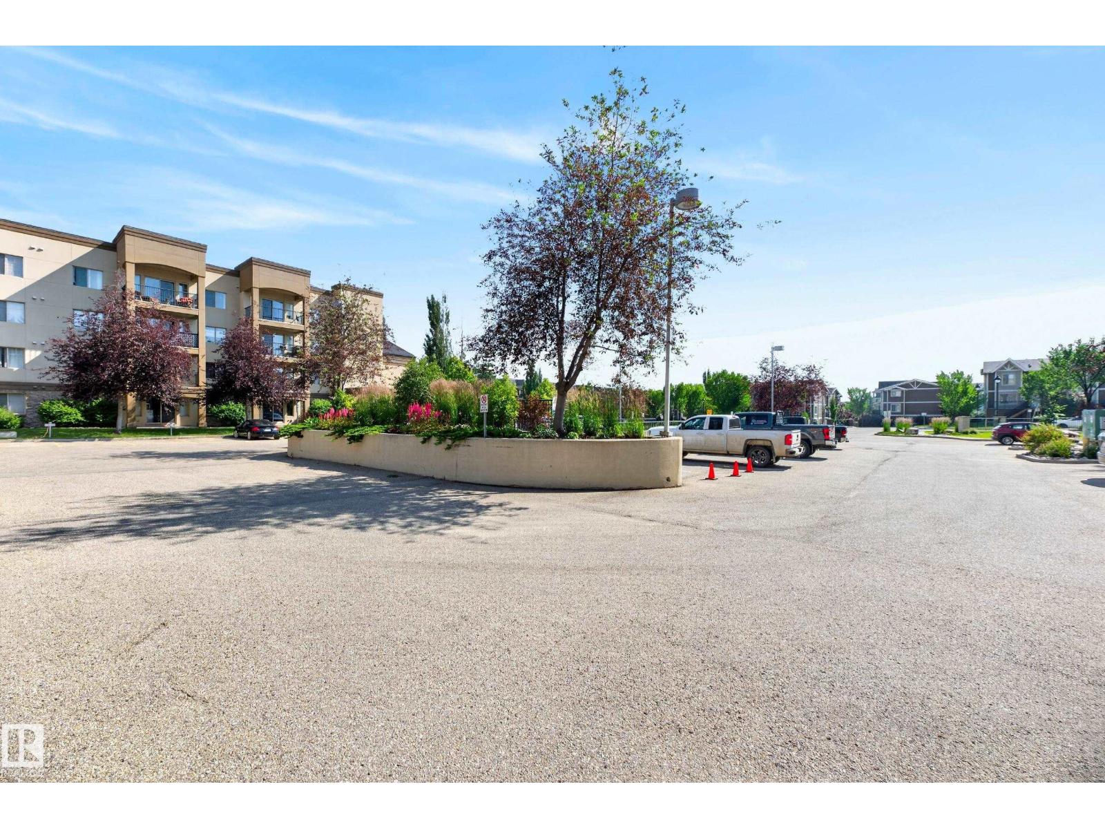 #425 400 PALISADES WY - 51