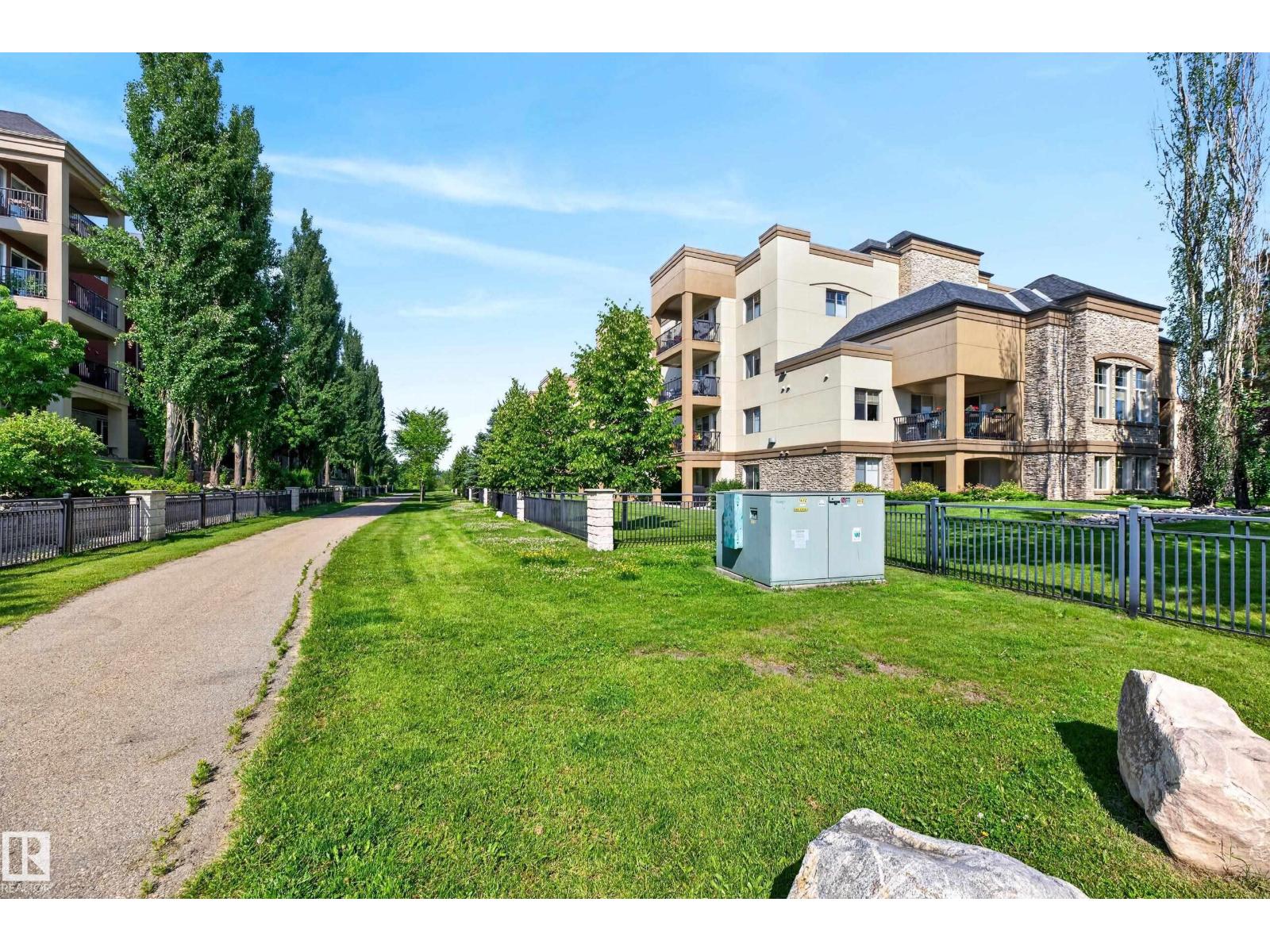 #425 400 PALISADES WY - 56
