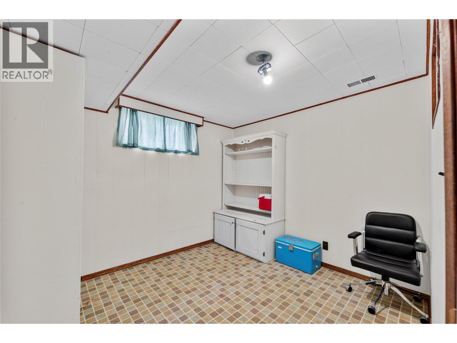 833 Sudbury Avenue - 26