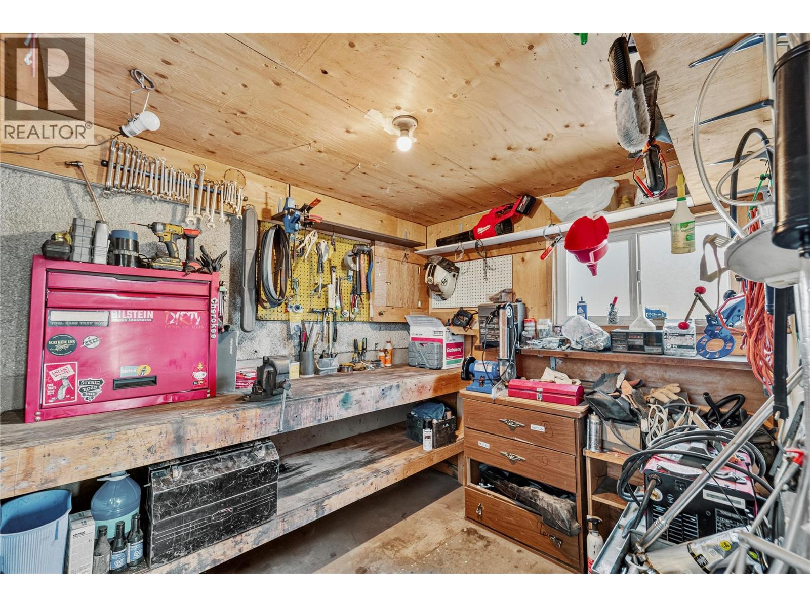 833 Sudbury Avenue - Image 39