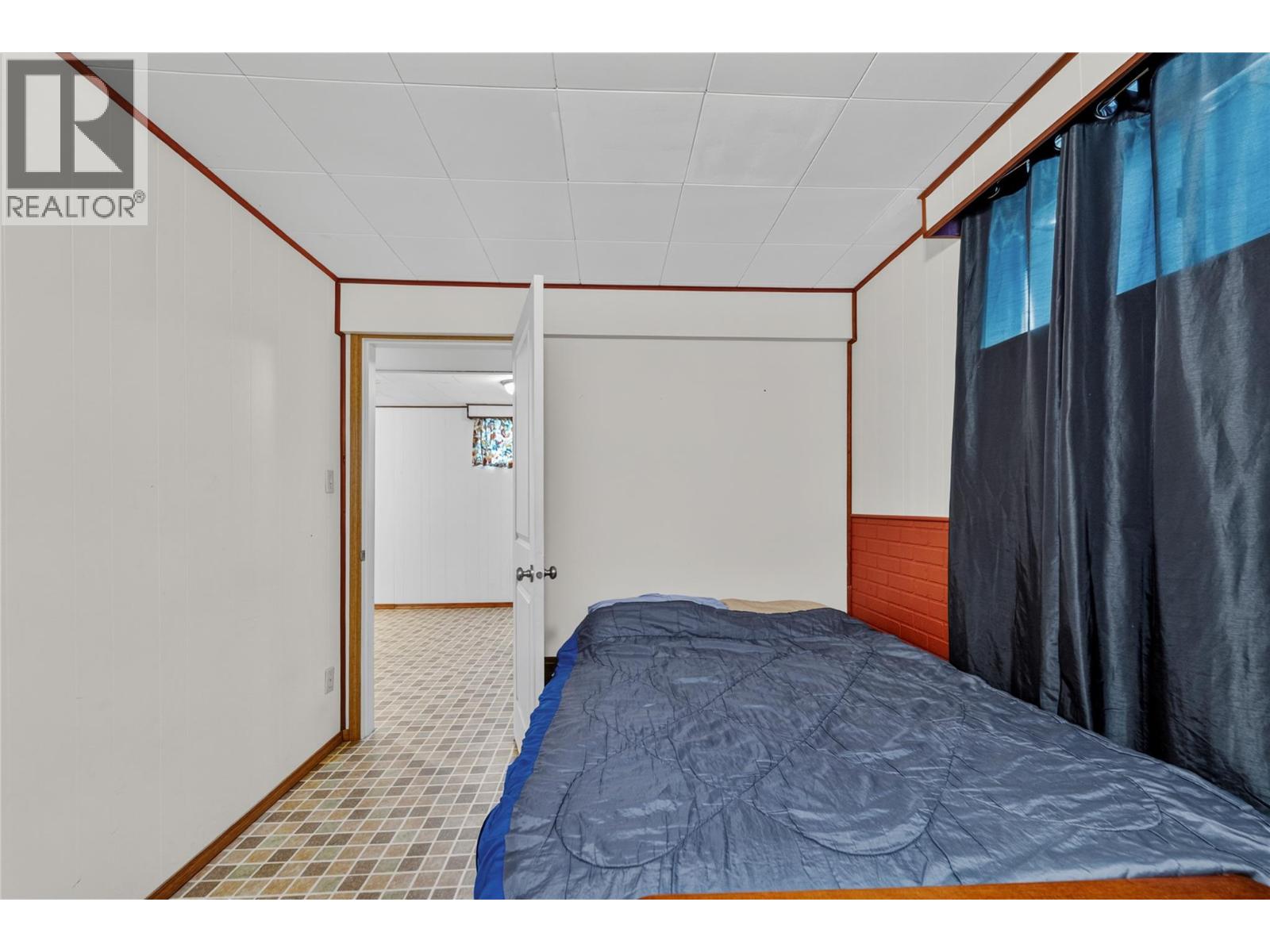 833 Sudbury Avenue - 25