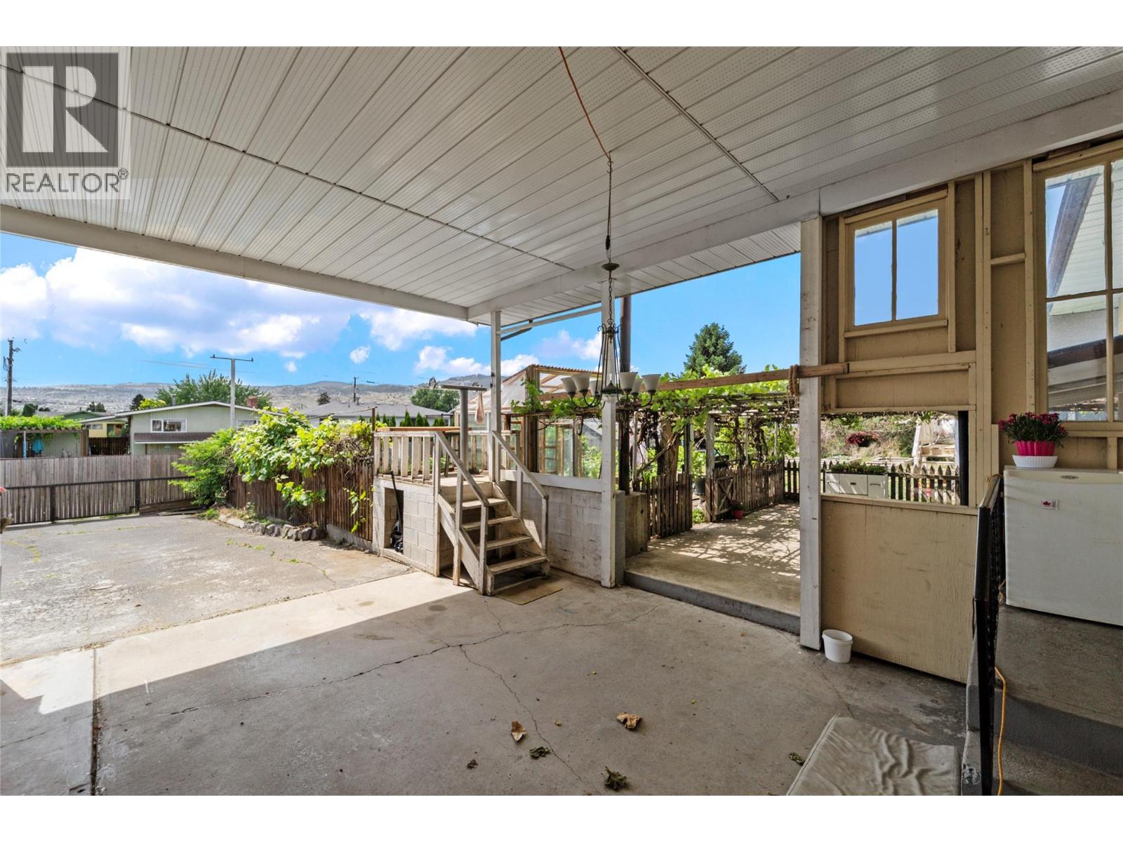 833 Sudbury Avenue - 34