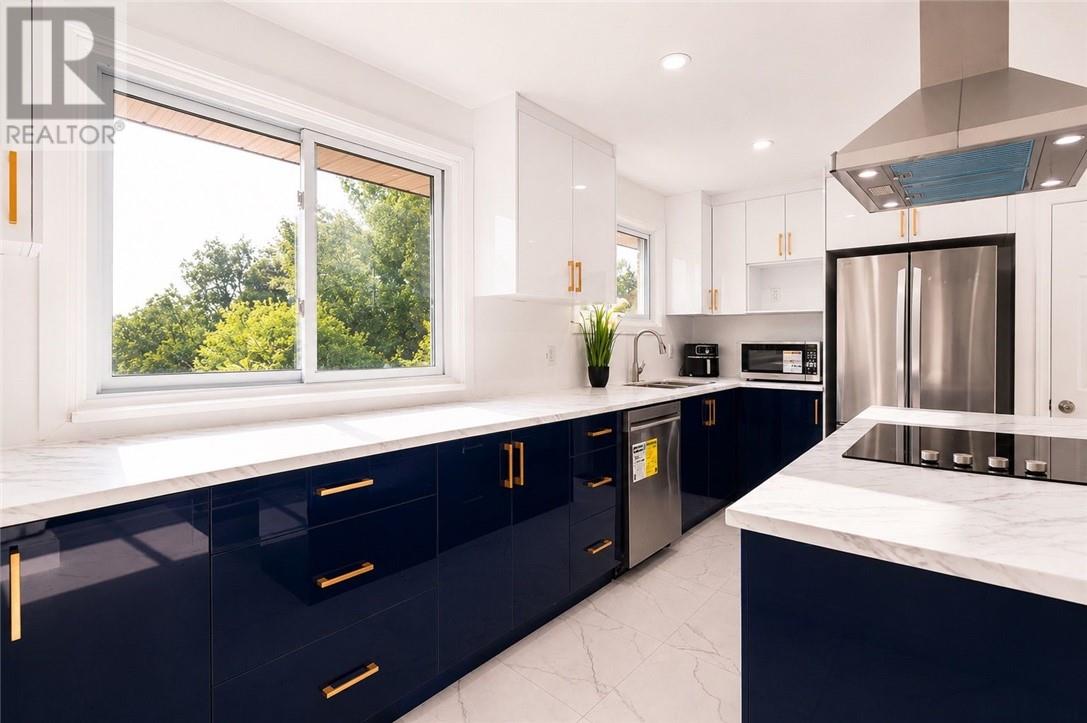 2737 Rockwood Drive - 12