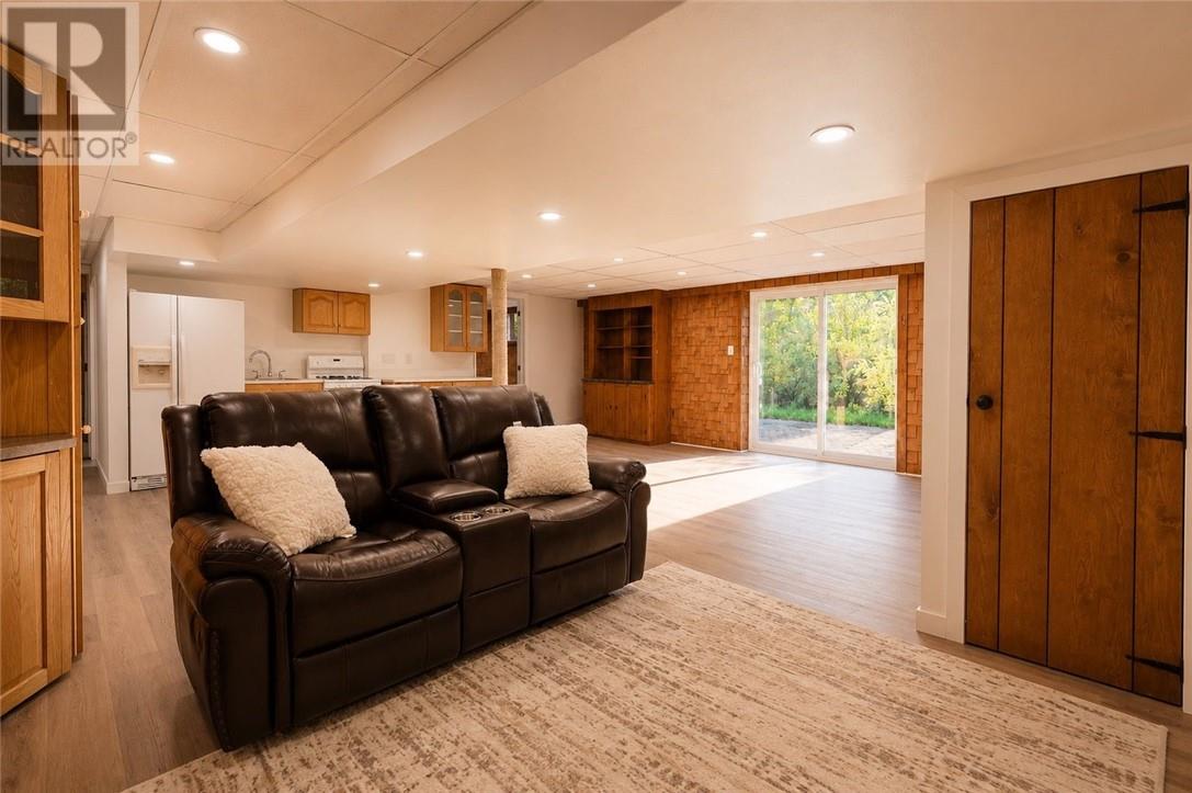 2737 Rockwood Drive - 23