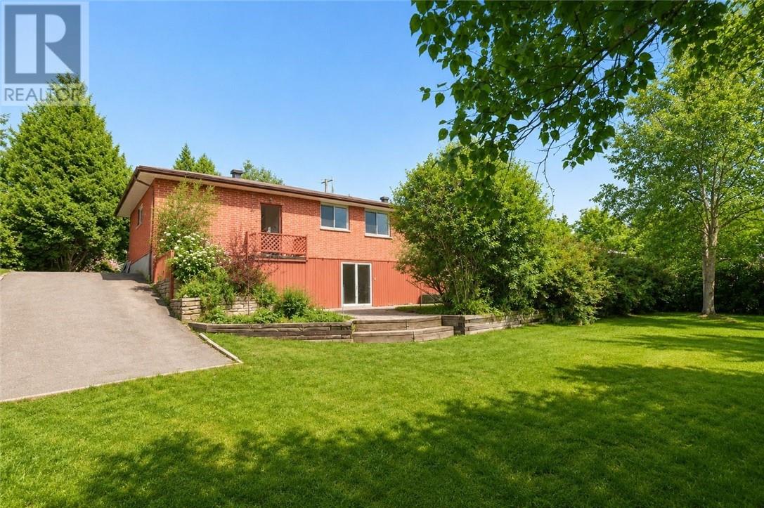 2737 Rockwood Drive - 34