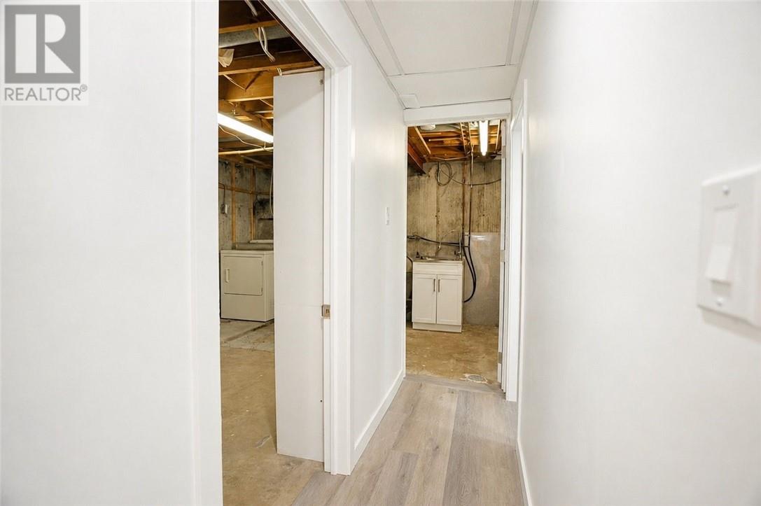 2737 Rockwood Drive - 41