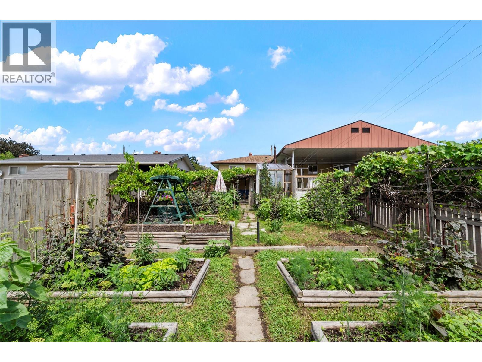 833 Sudbury Avenue - 54