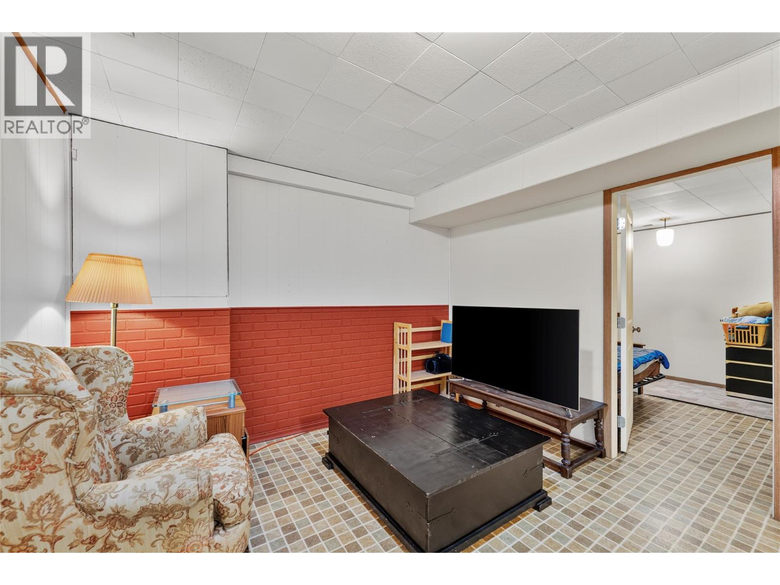 833 Sudbury Avenue - 23