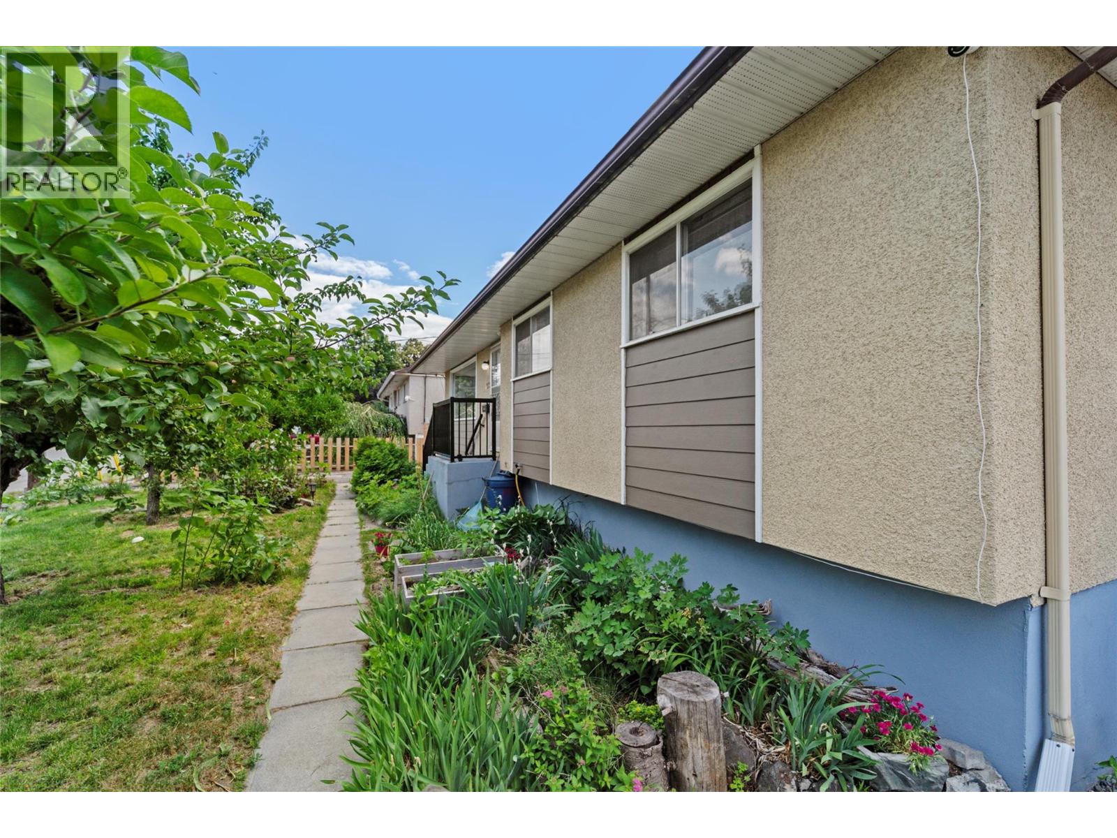 833 Sudbury Avenue - 56
