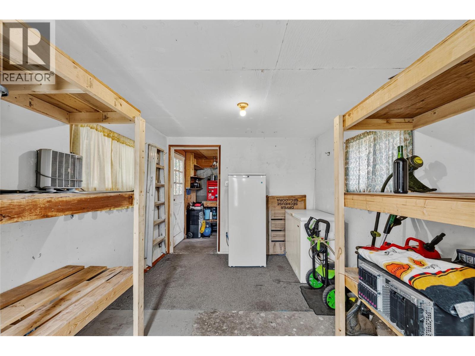 833 Sudbury Avenue - 41