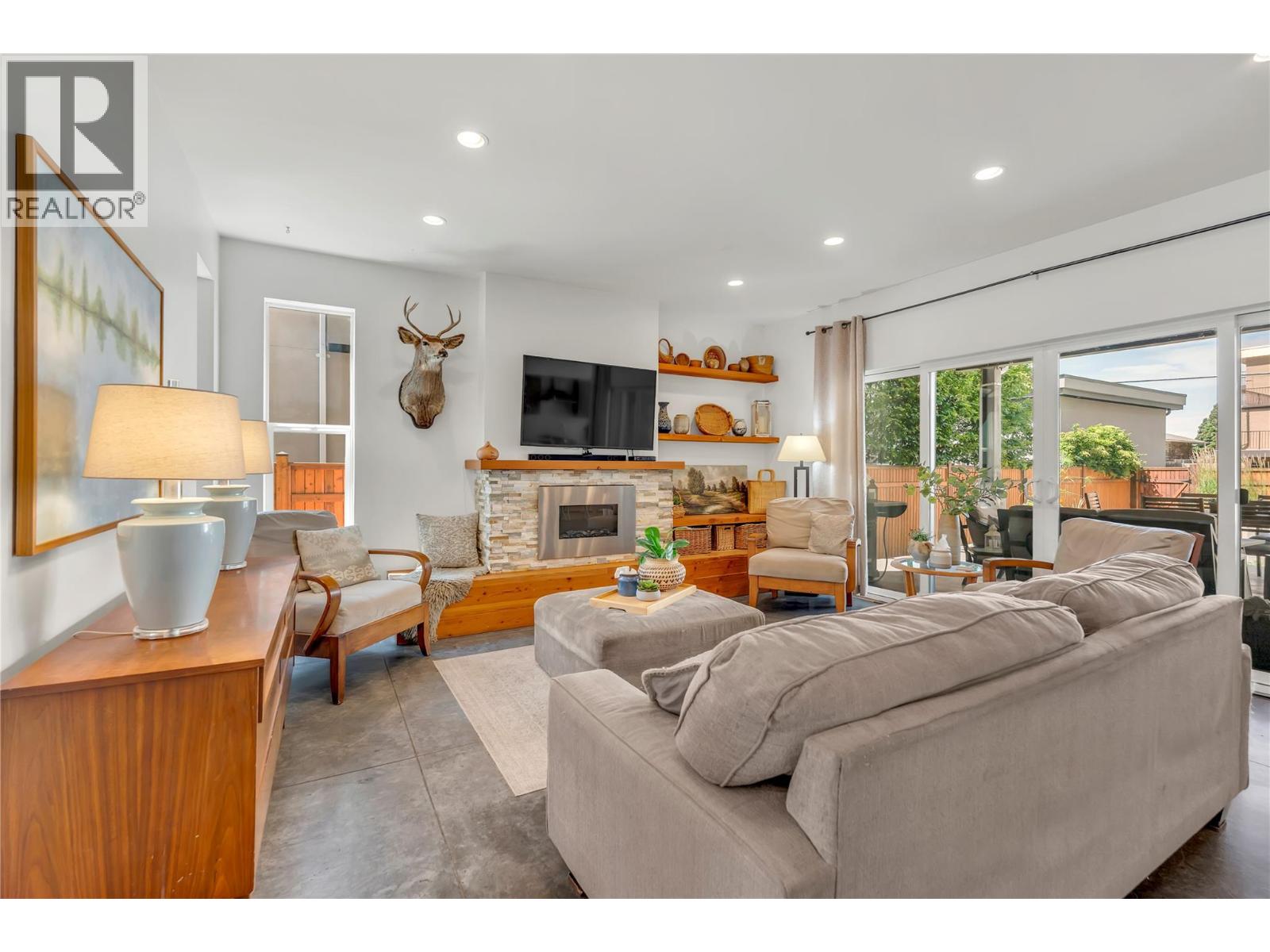 581 Churchill Avenue - 5