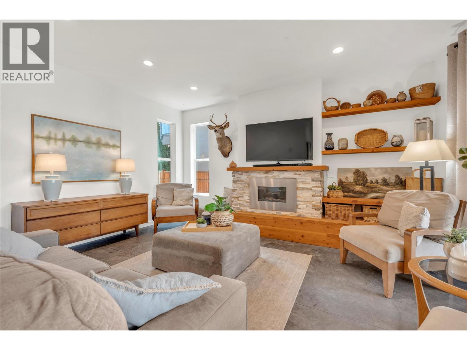581 Churchill Avenue - 6