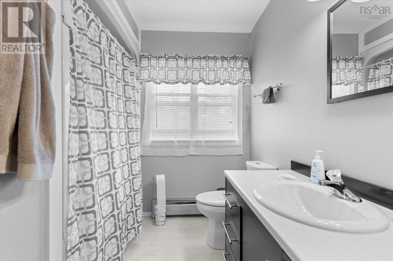 637 Woodlawn Drive - Image 18