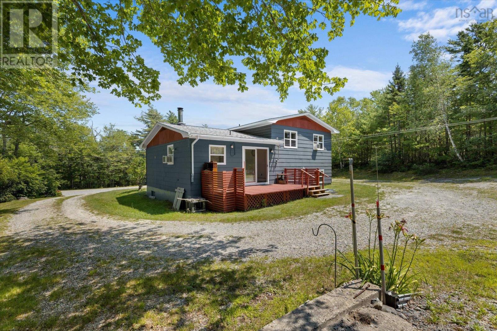637 Woodlawn Drive - Image 3