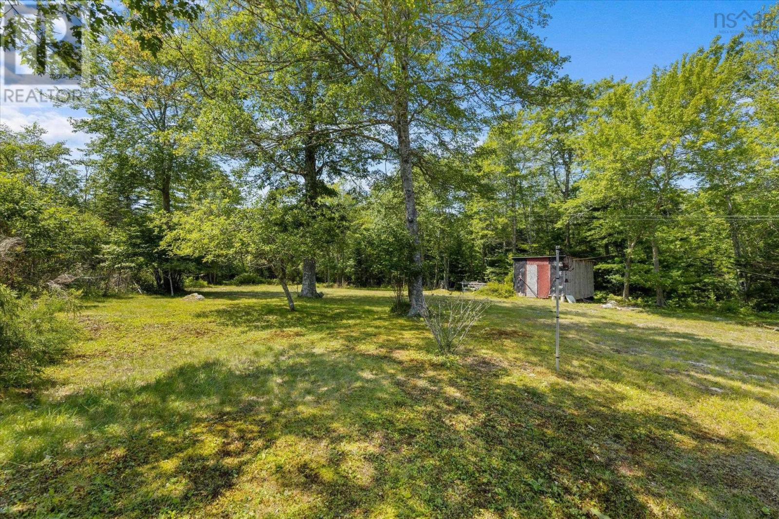 637 Woodlawn Drive - Image 43