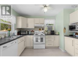 5pc Bathroom - 637 Woodlawn Drive, Woodlawn, NS B0T1W0 Photo 6
