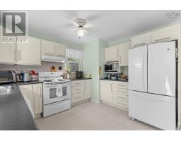 Laundry room - 637 Woodlawn Drive, Woodlawn, NS B0T1W0 Photo 8