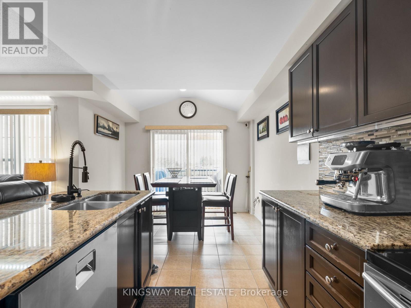 57 HARBOURSIDE DRIVE - 9