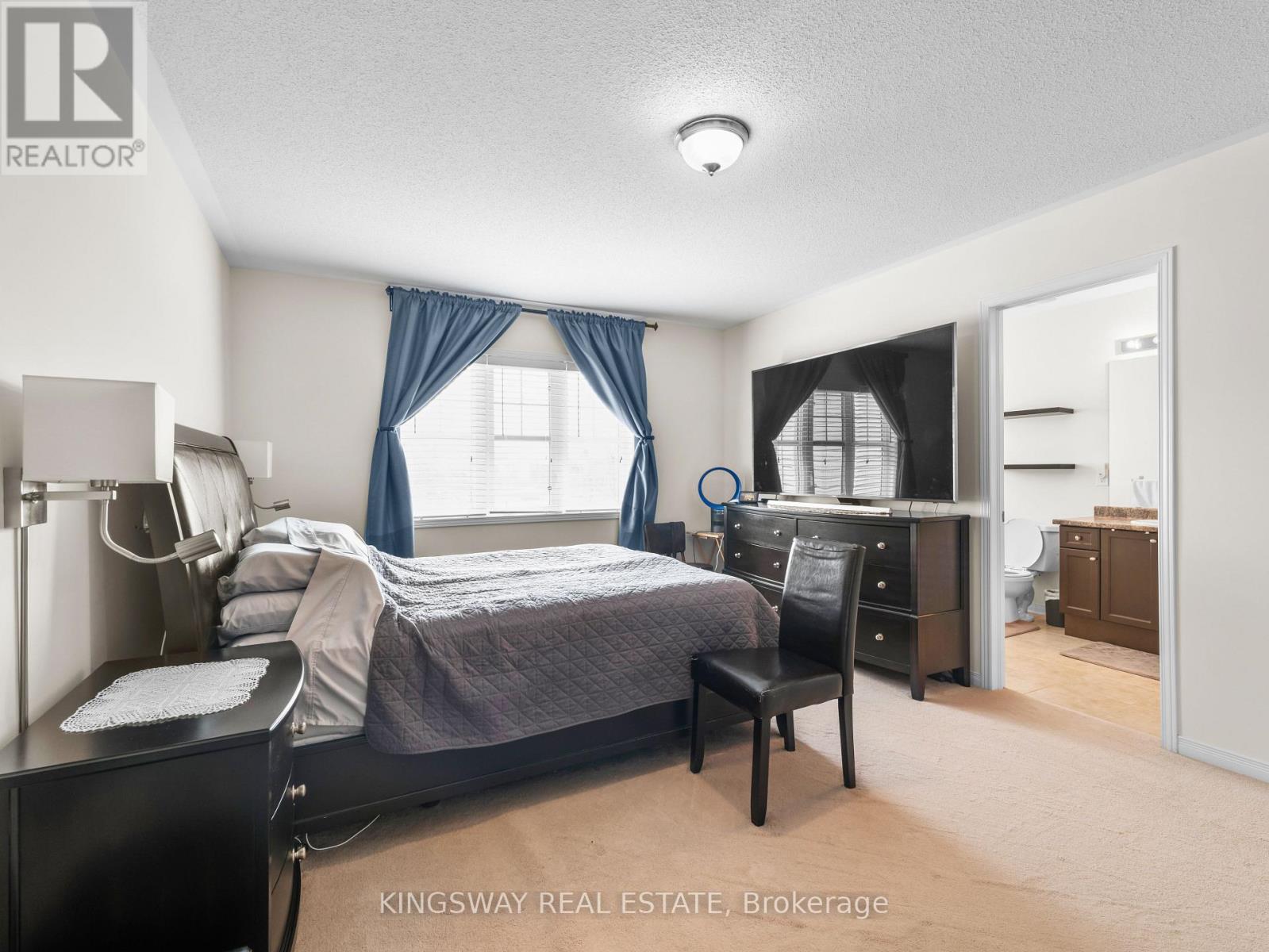 57 HARBOURSIDE DRIVE - 11