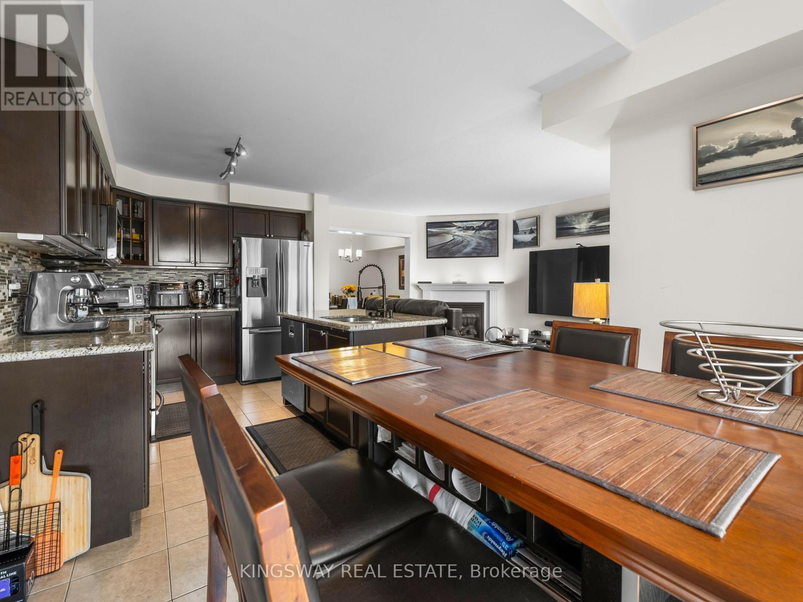 57 HARBOURSIDE DRIVE - 8