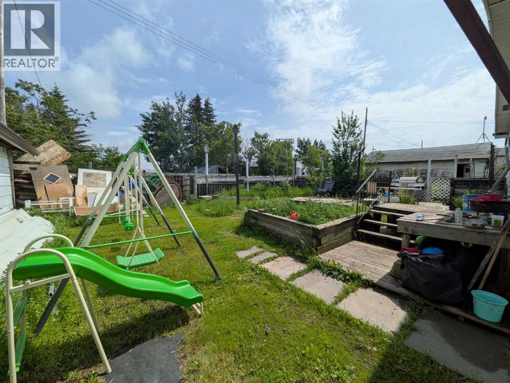 4611 48 Street - 19