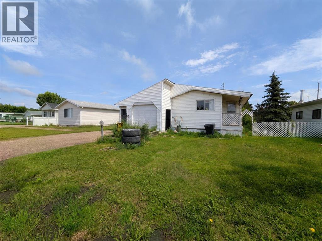 4611 48 Street - 20
