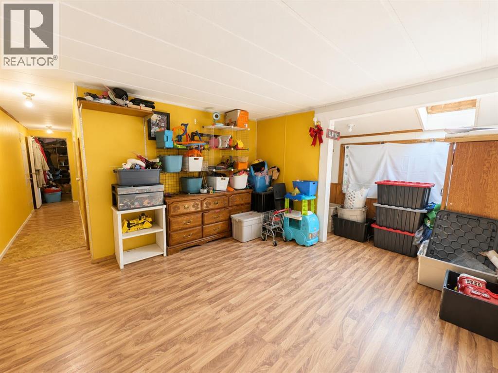 4611 48 Street - 4