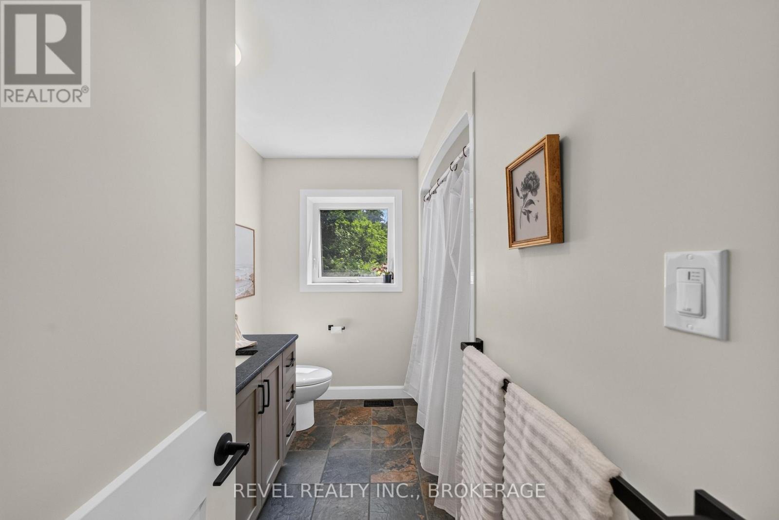 106 LONG POINT ROAD - 26