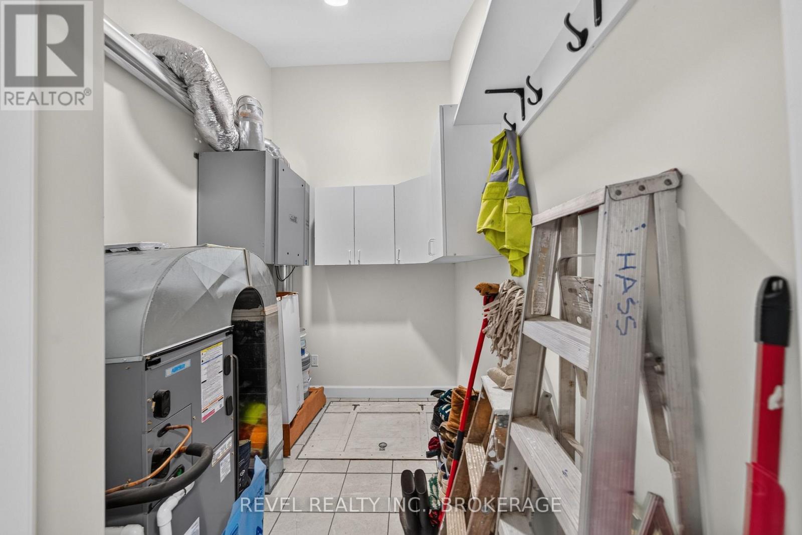 106 LONG POINT ROAD - Image 33