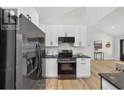 106 Long Point Road, Leeds And The Thousand Islands, ON K0E1N0 Photo 18