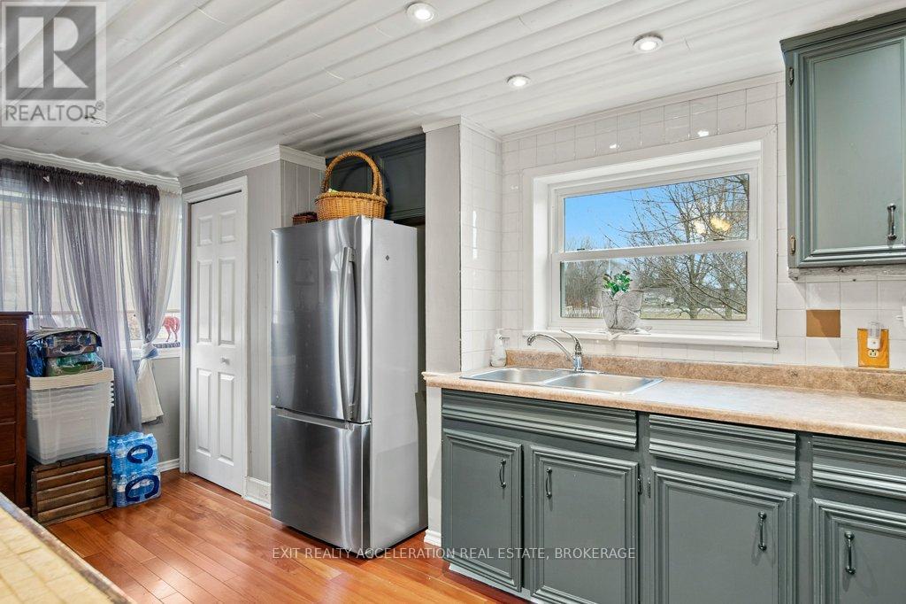 1125 COUNTY RD 1 E - 13