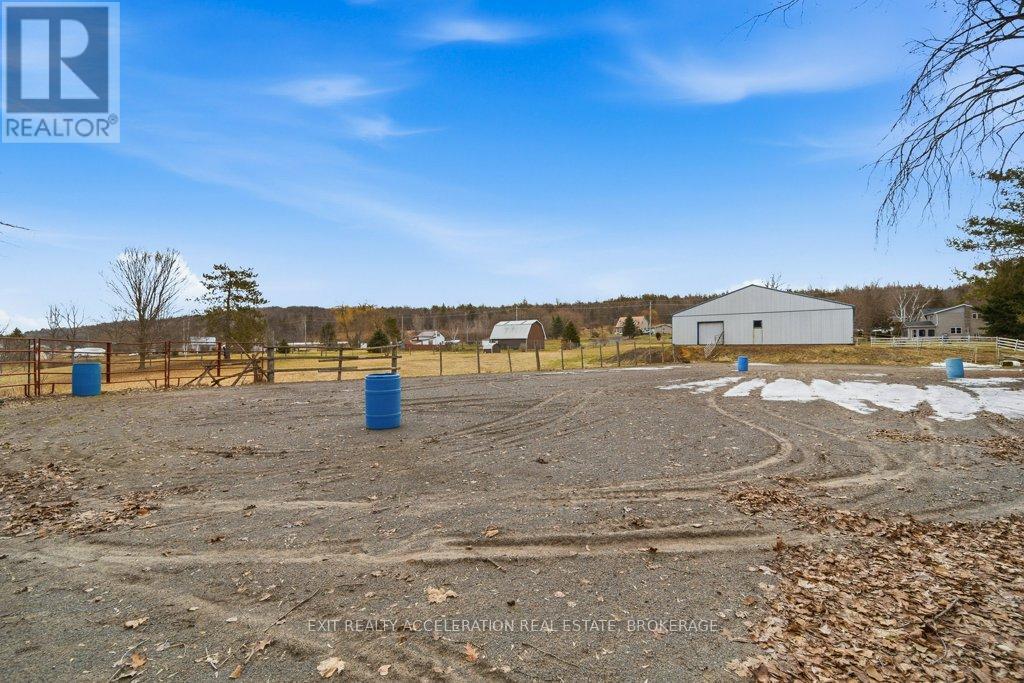 1125 COUNTY RD 1 E - 33