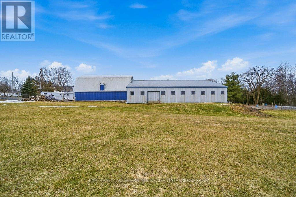 1125 COUNTY RD 1 E - 35