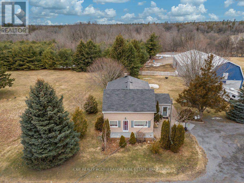1125 COUNTY RD 1 E - 37