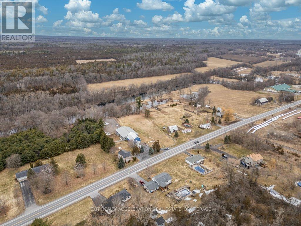 1125 COUNTY RD 1 E - 42